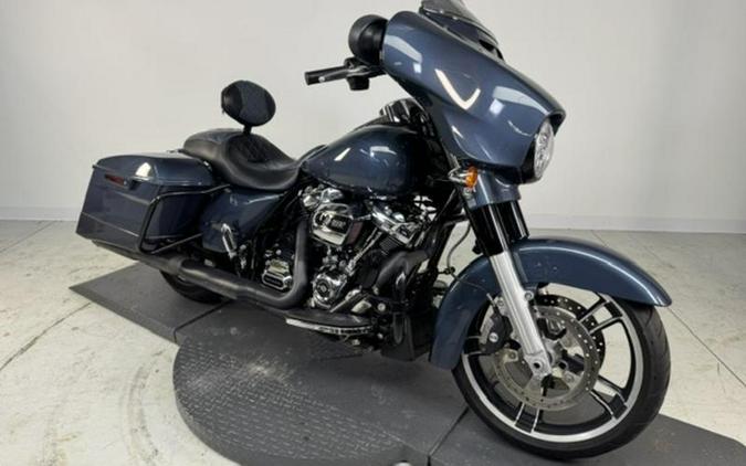 2017 Harley-Davidson® FLHXS - Street Glide® Special