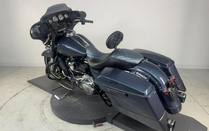 2017 Harley-Davidson® FLHXS - Street Glide® Special