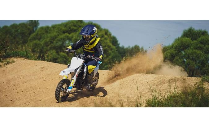 2023 Husqvarna Motorcycles EE 3