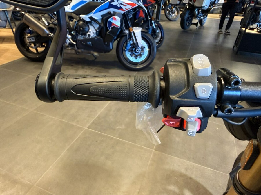 2025 Triumph Speed Triple 1200 RS