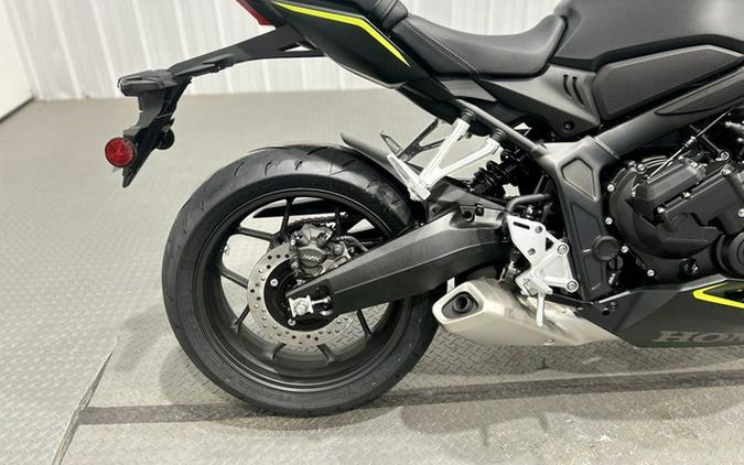 2026 Honda CBR650R E-Clutch