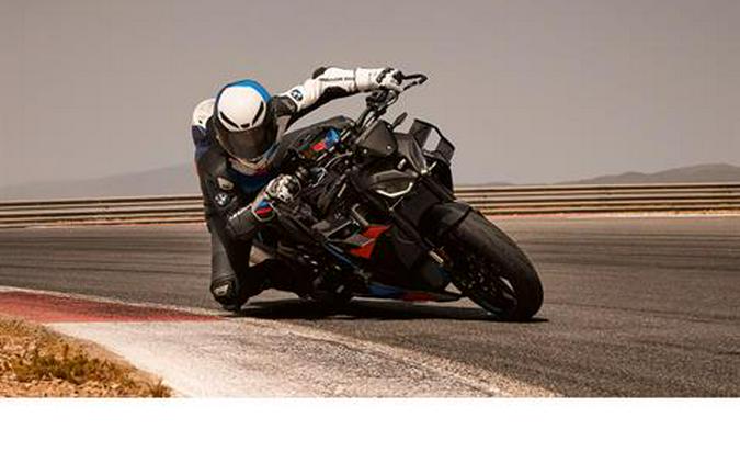 2026 BMW M 1000 R