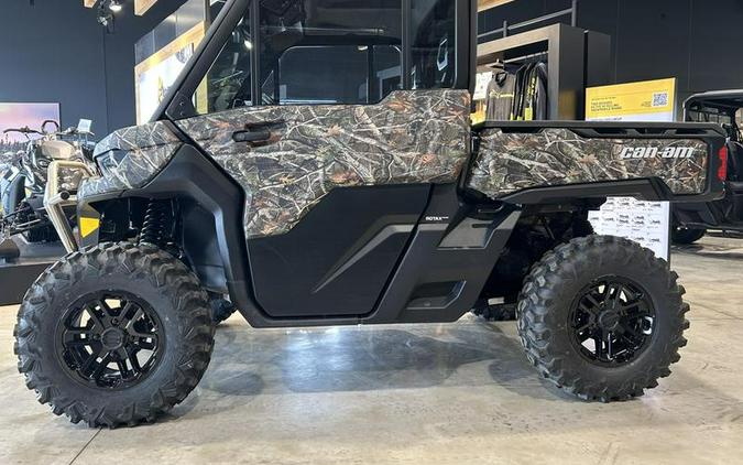 2025 Can-Am® Defender DPS CAB HD9 Compass Green