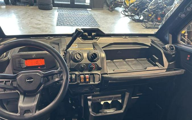 2025 Can-Am® Defender DPS CAB HD9 Compass Green