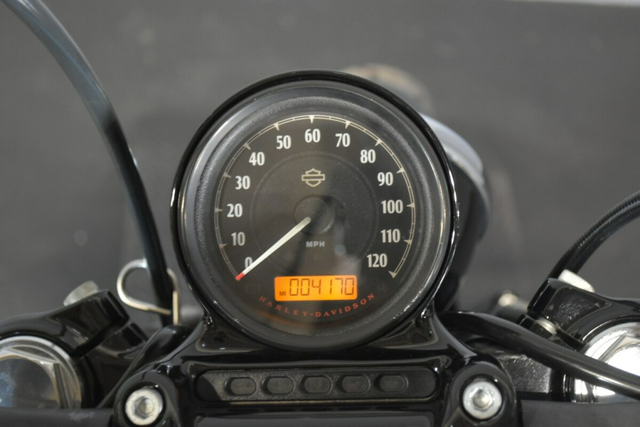 2021 Harley-Davidson Iron 1200 Vivid Black