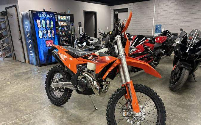 2027 KTM XC 250 W