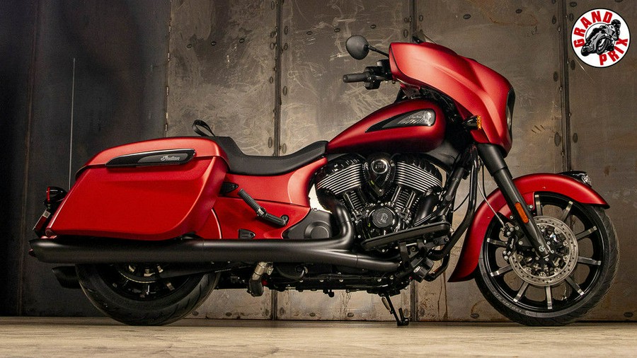 2024 Indian Motorcycle® Chieftain® Dark Horse® w/Powerband Audio Pkg Sunset Red Smoke