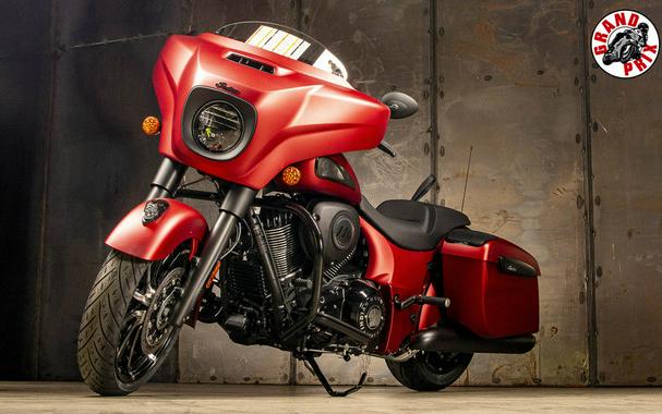 2024 Indian Motorcycle® Chieftain® Dark Horse® w/Powerband Audio Pkg Sunset Red Smoke