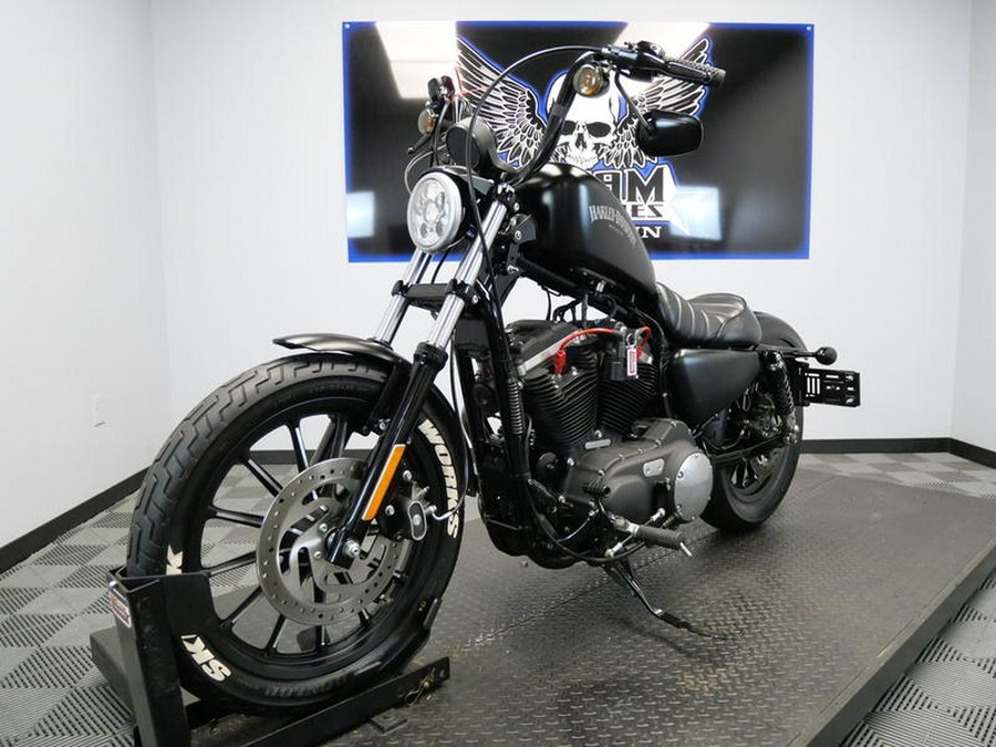 2015 Harley-Davidson® XL883N - Sportster® Iron 883™