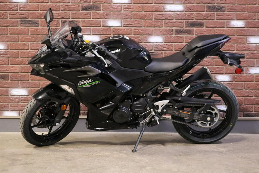 2024 Kawasaki Ninja® 500