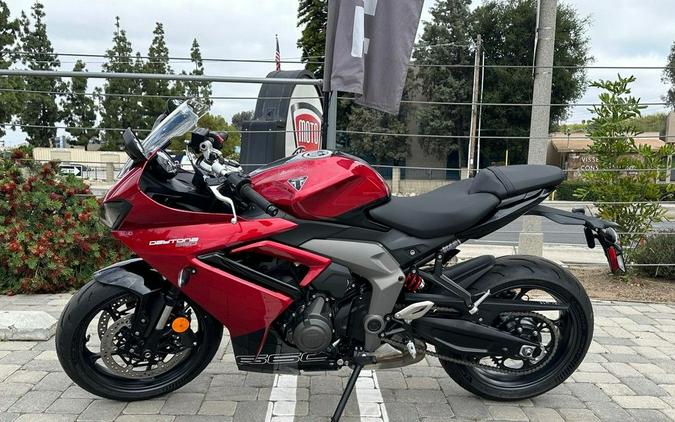 2025 Triumph Daytona 660 Carnival Red/Sapphire Black