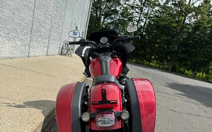 2025 FXLRST Low Rider™ ST