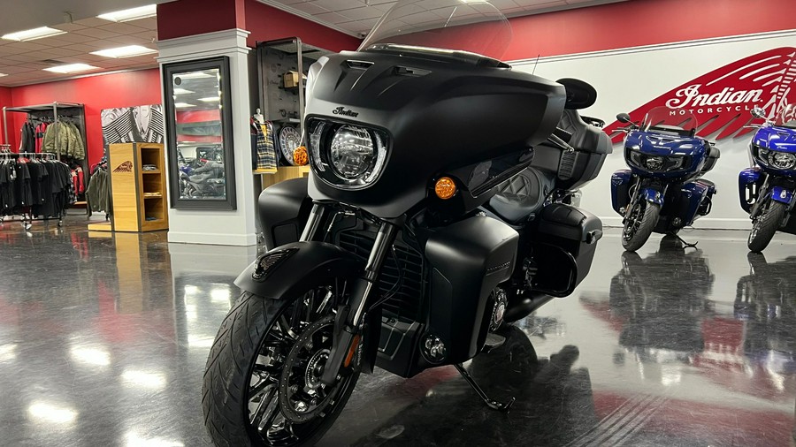 2025 Indian Motorcycle Roadmaster® PowerPlus Dark Horse® with 112 and PowerBand Audio Package