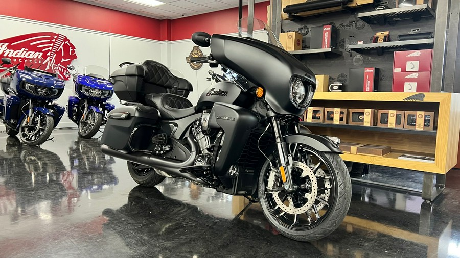 2025 Indian Motorcycle Roadmaster® PowerPlus Dark Horse® with 112 and PowerBand Audio Package