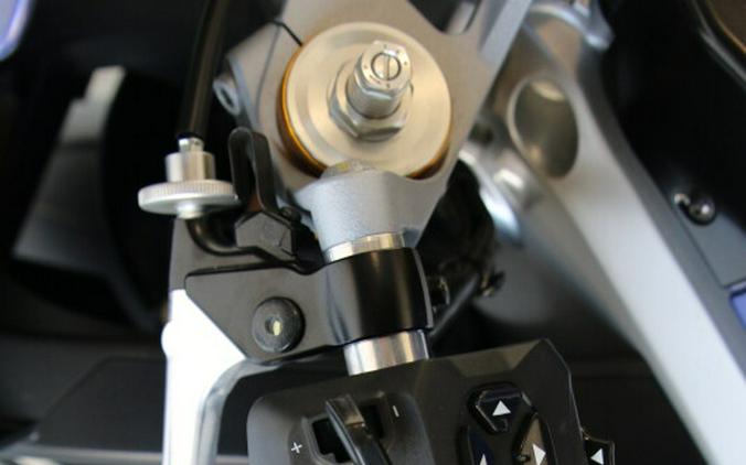 2025 Aprilia RS 660 Base