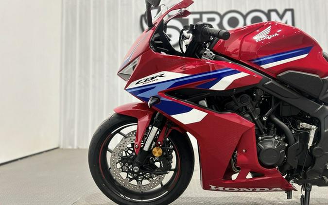 2026 Honda CBR650R E-Clutch