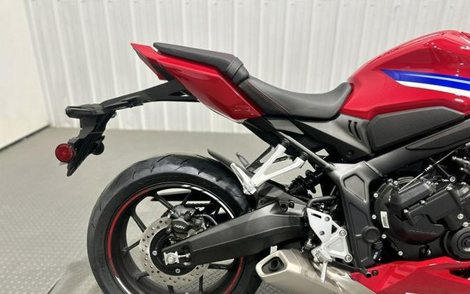 2026 Honda CBR650R E-Clutch