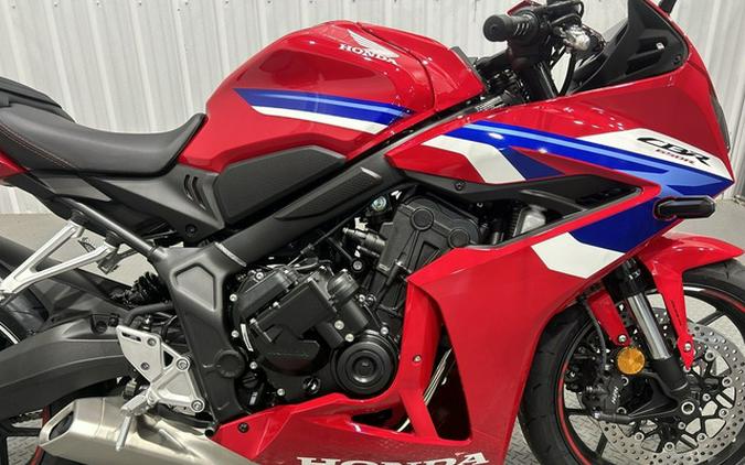 2026 Honda CBR650R E-Clutch