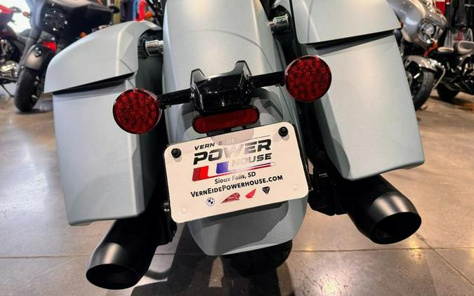 2025 Indian Motorcycle® Challenger® Dark Horse® w/PowerBand Audio Frost Silver Smoke