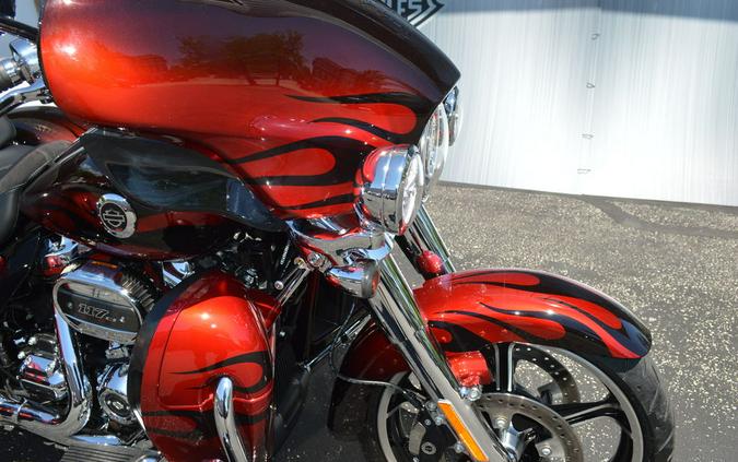 2022 Harley-Davidson® FLHTCUTGSE - CVO™ Tri Glide®