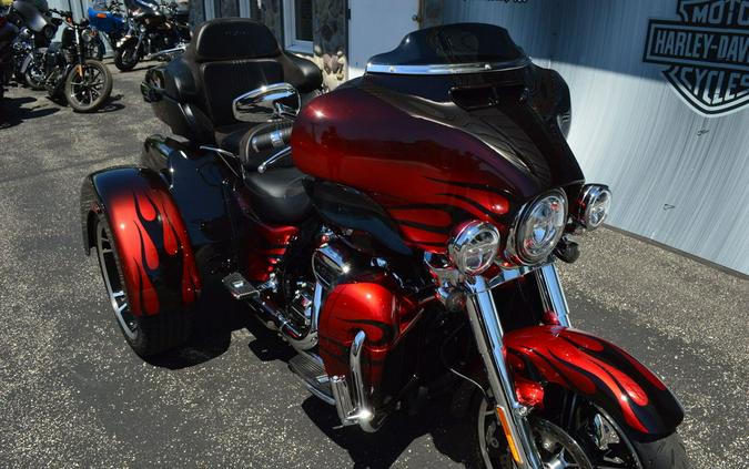 2022 Harley-Davidson® FLHTCUTGSE - CVO™ Tri Glide®