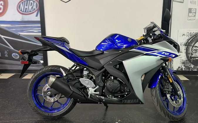 2016 YAMAHA YZF-R3 BLUE/SILVER