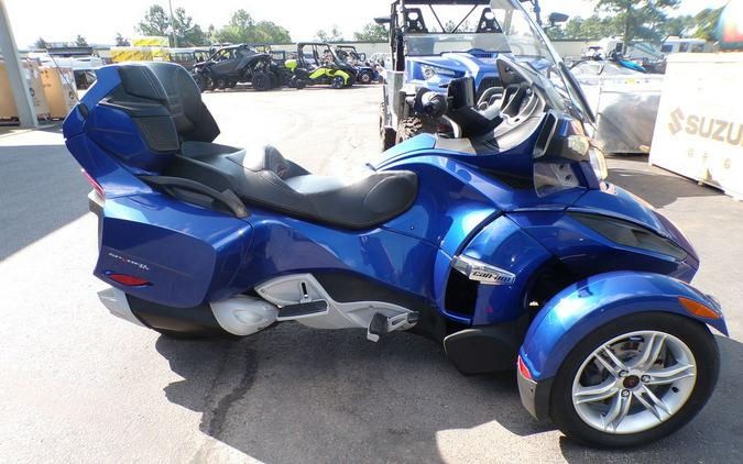 2012 Can-Am® Spyder Roadster RT