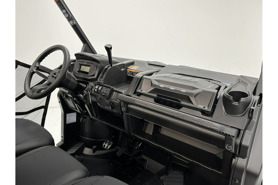 2025 Can-Am Defender XT HD7
