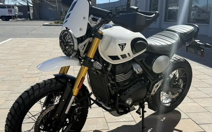 2026 Triumph Scrambler 400 XC Vanilla White