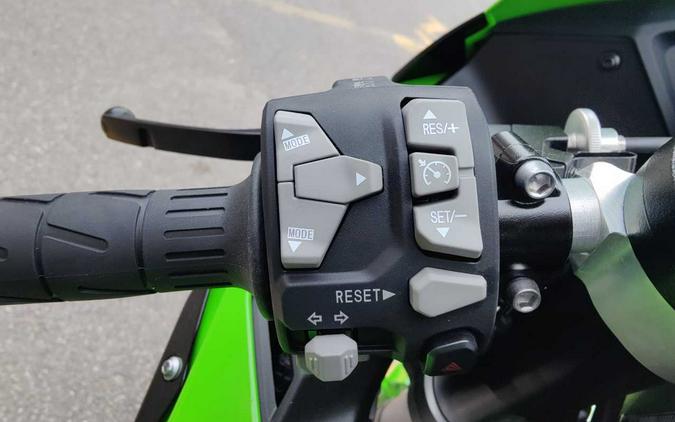 2024 Kawasaki Ninja® ZX™-10R KRT Edition