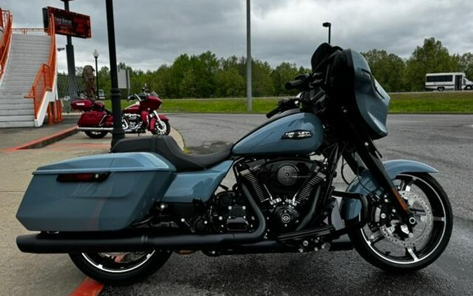 2024 Harley-Davidson Street Glide® Sharkskin Blue