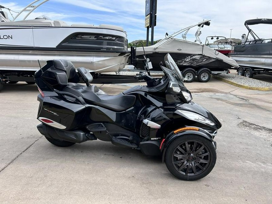 2014 Can-Am® Spyder® RT-S SE6