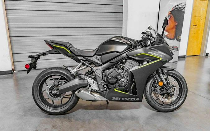 2026 Honda CBR650R E-Clutch