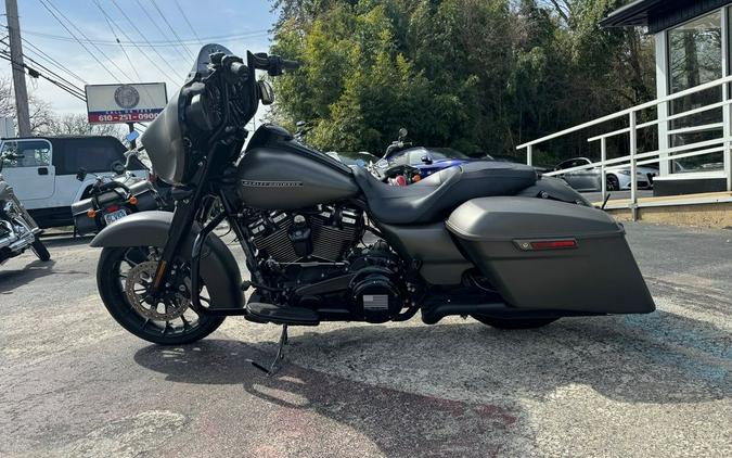 2019 Harley-Davidson® FLHXS - Street Glide® Special