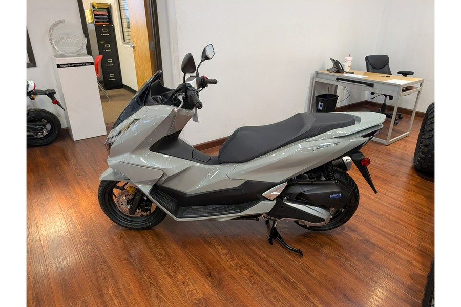 2025 Honda PCX ABS
