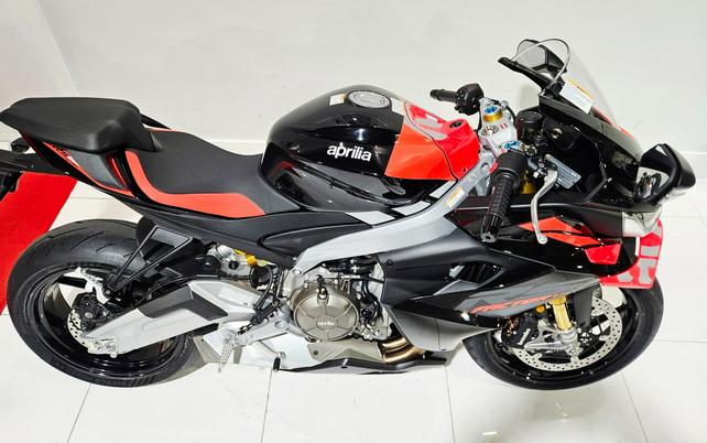 2026 Aprilia RS 660 Factory