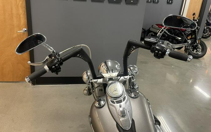 2016 Harley-Davidson® Heritage Softail® Classic Billet Silver