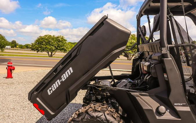 2026 Can-Am® Defender HD7