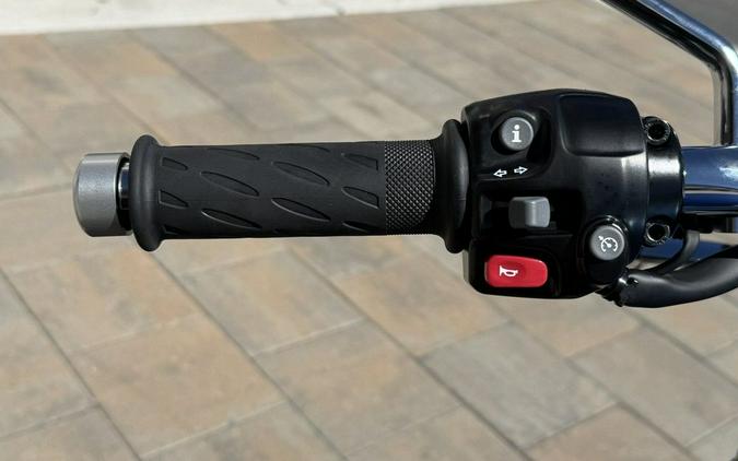 2026 Triumph Bonneville T120 Aegean blue