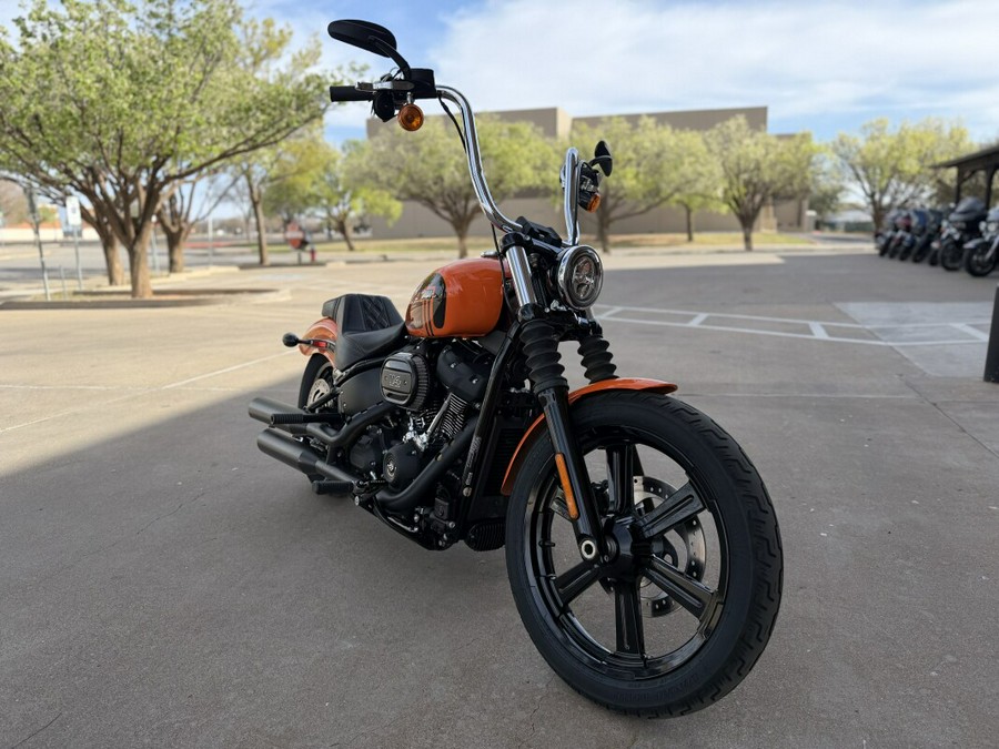 2024 Harley-Davidson® Street Bob® 114 Baja Orange