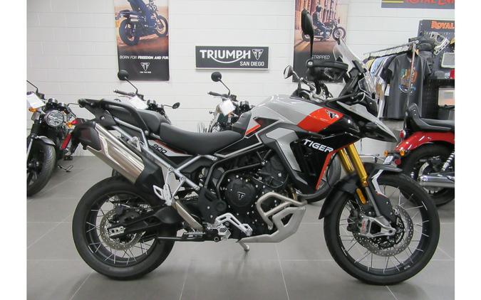 2025 TIGER RALLY PRO 900 - Triumph