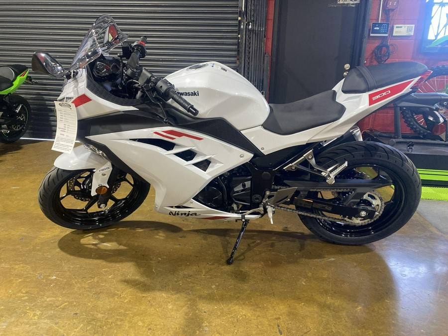 2026 Kawasaki NINJA 300 ABS