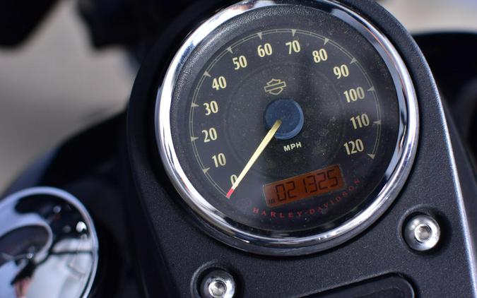2015 Harley-Davidson Street Bob Vivid Black