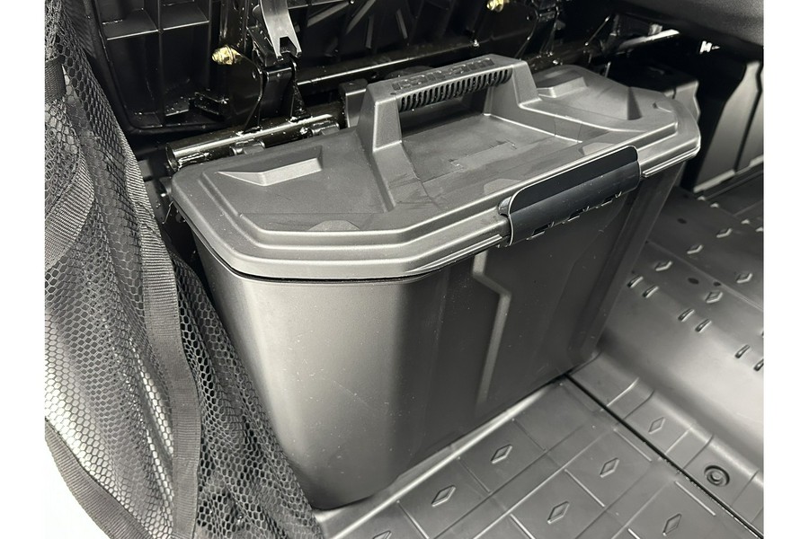 2025 Can-Am Defender XT HD7