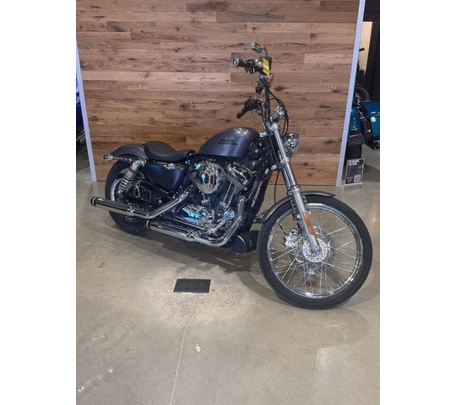 2016 Harley-Davidson Sportster XL1200V - Seventy-Two