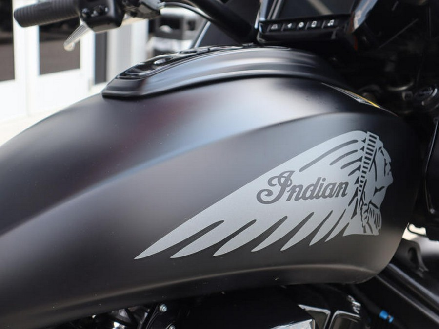 2021 Indian Motorcycle® Challenger® Dark Horse Thunder Black Smoke