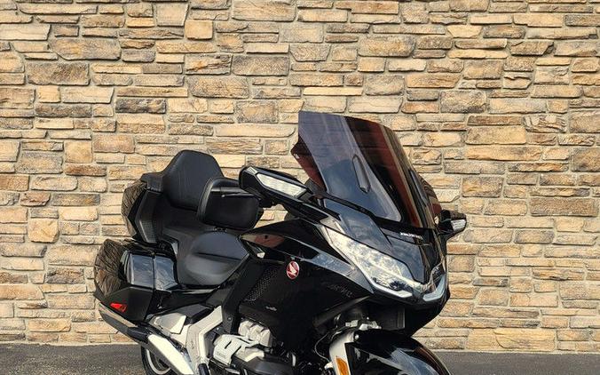 2019 Honda® Gold Wing Tour Automatic DCT Darkness Black Metallic