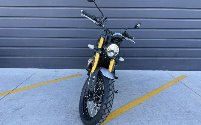 2026 Triumph Scrambler 900 Matt khaki green