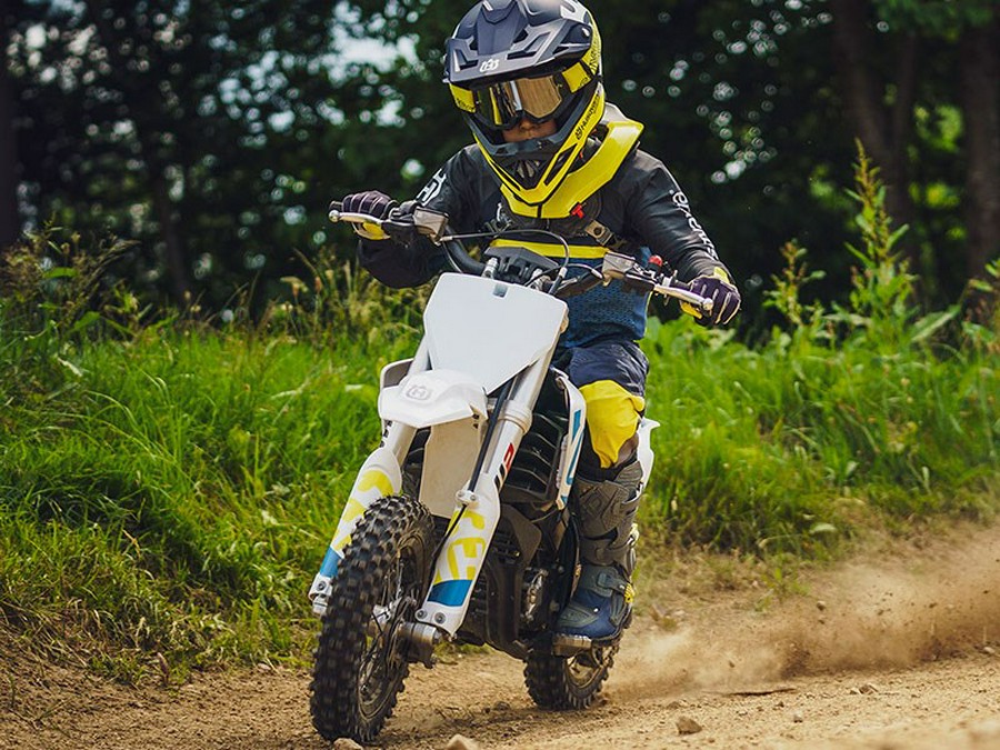 2024 Husqvarna Motorcycles EE 3