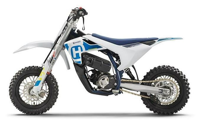 2024 Husqvarna Motorcycles EE 3